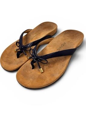 Vionic Bella II Sandal Size 9.5 Lizard-embossed Thong Navy Blue Orthotic Support